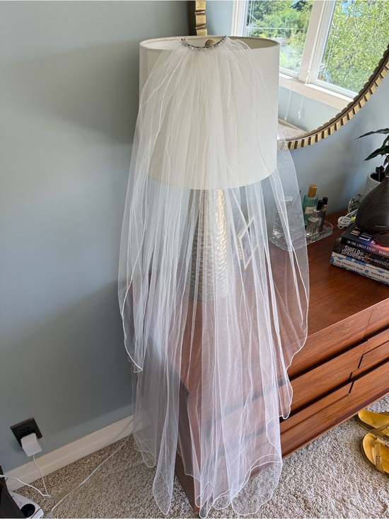 Accessories - Tulle Fingertip Length Veil